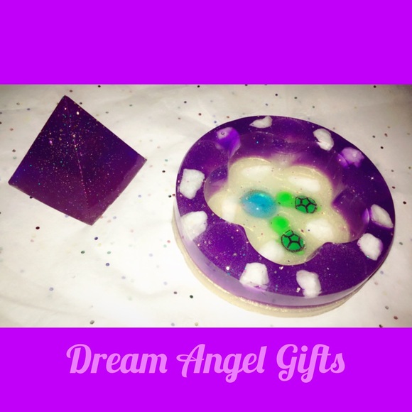 Turtle Love Ashtray - Picture 2 of 2